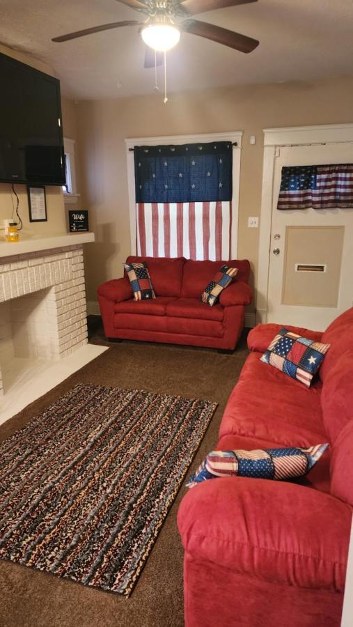 *All-American Home Minutes From Case/Uh/Cle Clinic Cleveland Heights Buitenkant foto